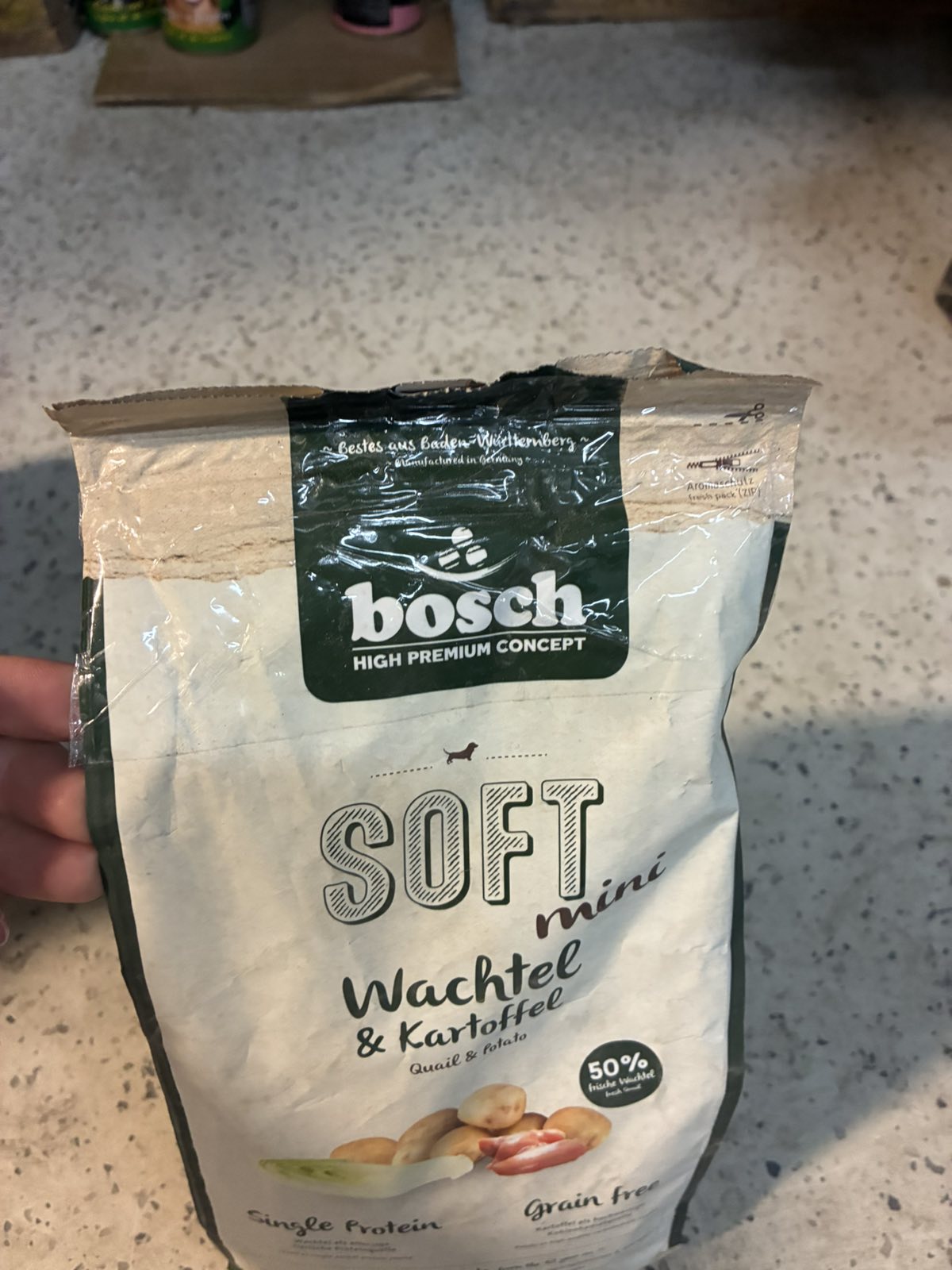 Bosch SOFT Mini с Перепелкой и картофелем 1кг УЦЕНКА